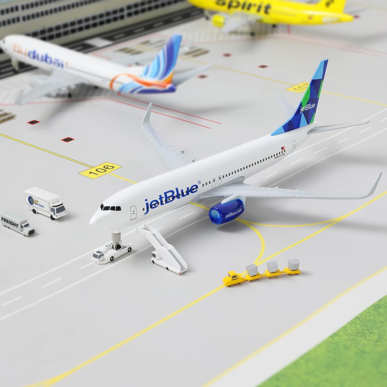 Model Kit Jet - 1/300 American for Jet Blue B737