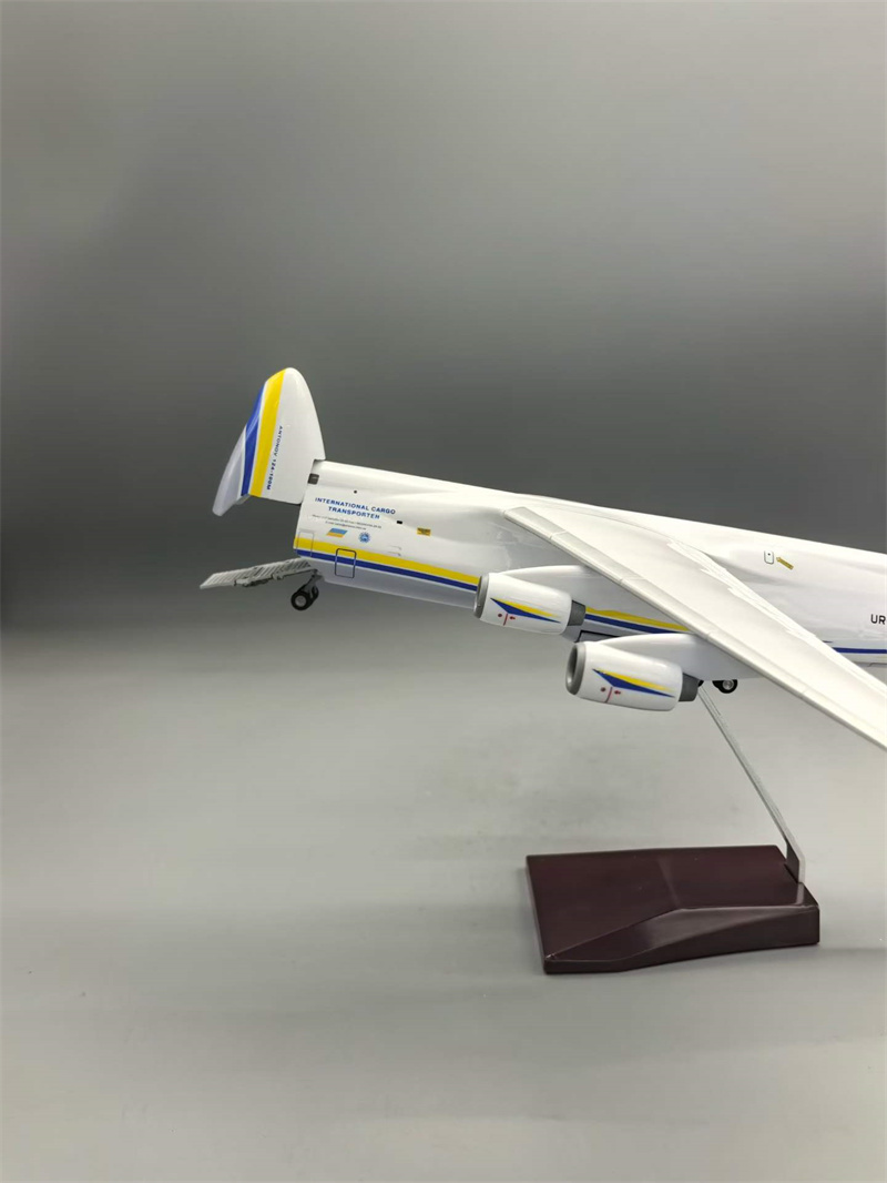 1/165 Ukraine An-124 Transport - đánh giá và giá Model Kit Ukraine