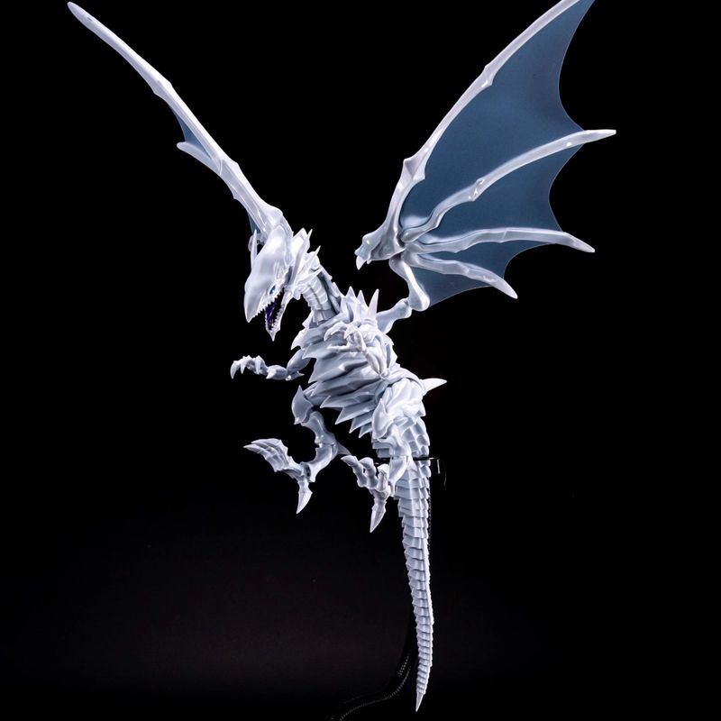 New Yu-Gi-Oh Blue-Eyes White D - đánh giá và giá Model Kit Yugioh Bandai