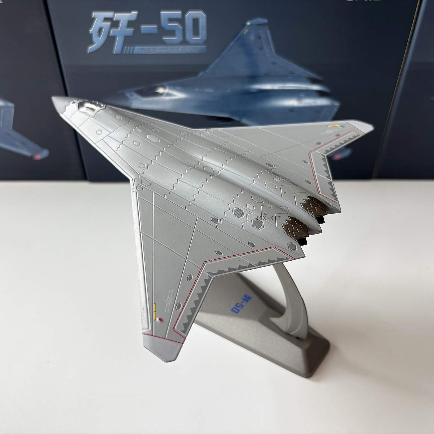 1:144 Scale China J50 Fighter  - đánh giá và giá Model Kit Jet