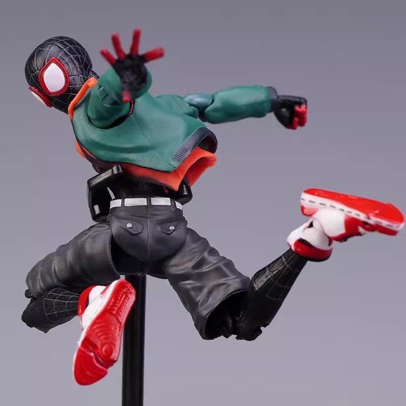 Miles Morales Spider Man Acros - đánh giá và giá Model Kit Thousand Sunny