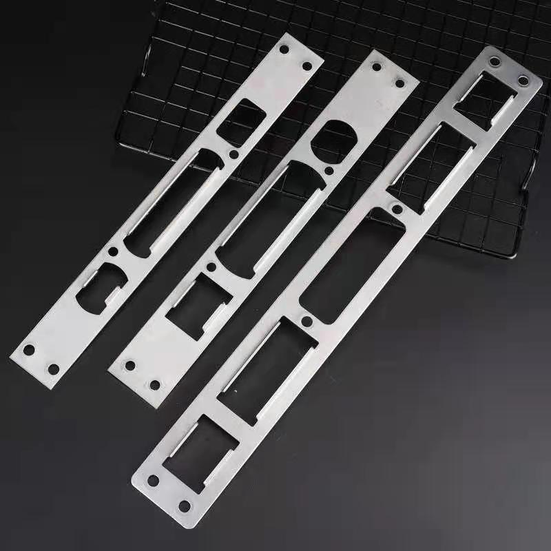 Đồng Hồ Nam Dây Thép Không Gỉ  - đánh giá và giá Panel Line Marker